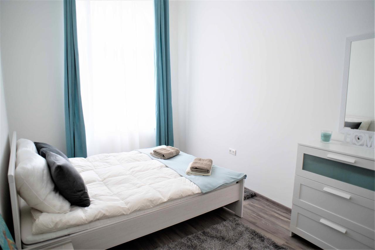 Castle Trees Apartment Budapest Luaran gambar